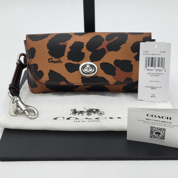 ❤️NWT❤️ Coach Cheetah Print Glasses Case w/ Clip - Picture 1 of 5